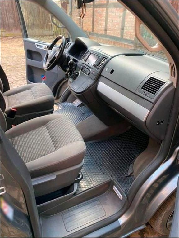 Second-hand VW T5 243 CP (178 kW) 2009 Gri Van