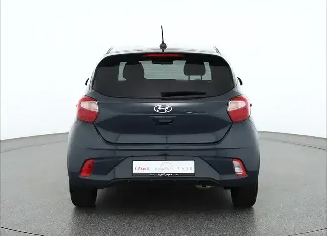 Gebraucht Hyundai i10 Edition 30+ 67 PS (49 kW) 2021 Aurora grey Kleinwagen