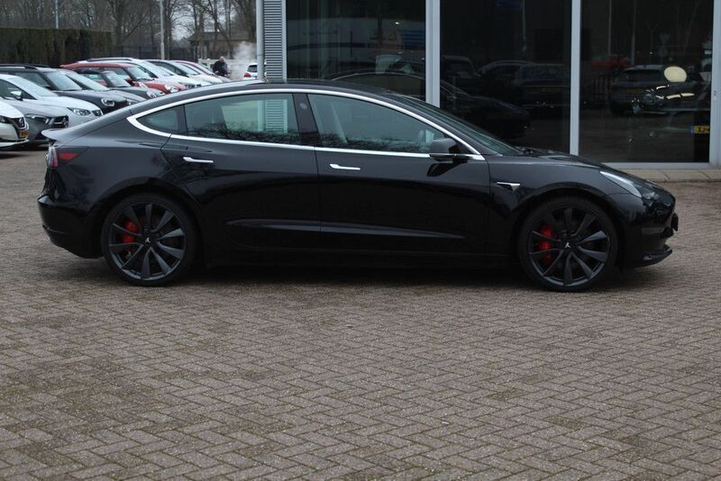 Schwarz Gebraucht 2019 Tesla Model 3 Performance Limousine | 23.550 € - Bild 1/4