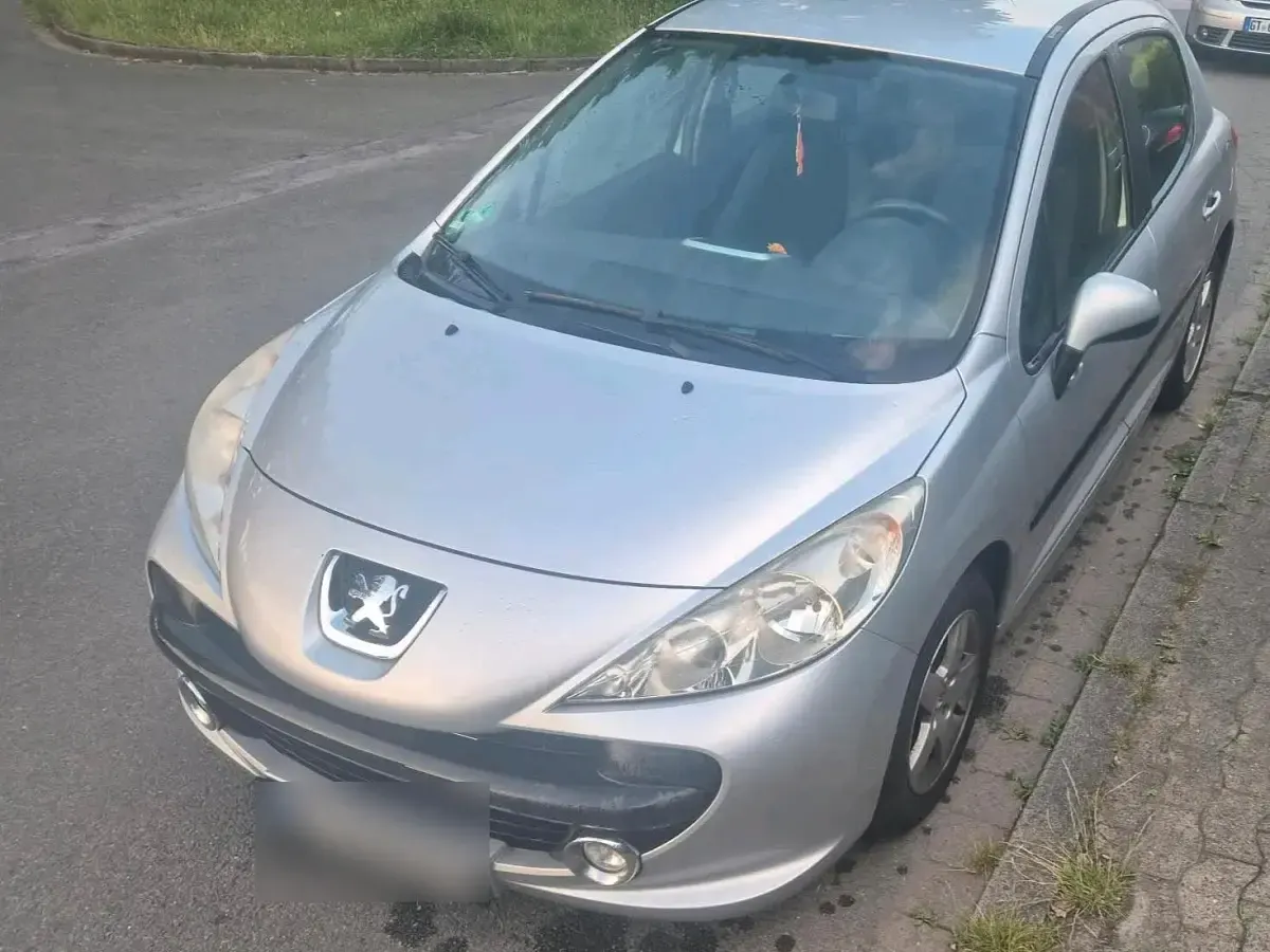 Gebraucht Peugeot 207 75 PS (55 kW) 2009 Kleinwagen