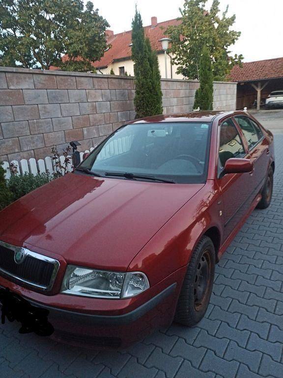 Gebraucht Skoda Octavia Classic 102 PS (75 kW) 2001 Rot Limousine