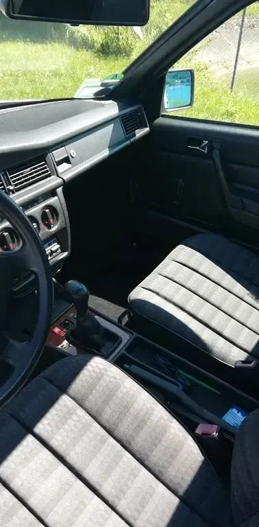 Gebraucht Mercedes 190 109 PS (80 kW) 1993 Weiß Limousine