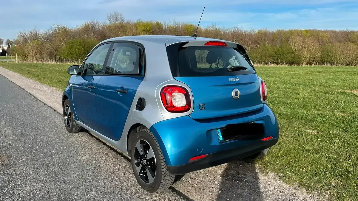 Gebraucht Smart ForFour Electric Drive 60 kW (82 PS) 2021 Blau Limousine