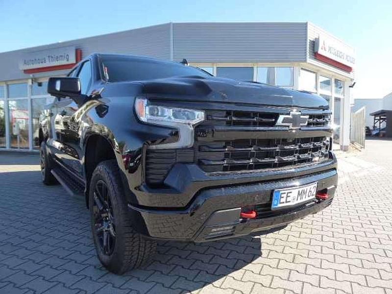 Schwarz Gebraucht 2025 Chevrolet Silverado LT SUV | 73.990 € (Superpreis) - Bild 1/4