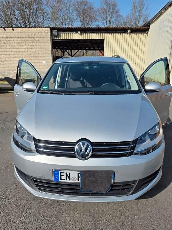 Gebraucht VW Sharan Beach 150 PS (110 kW) 2015 Silber Van / Kleinbus