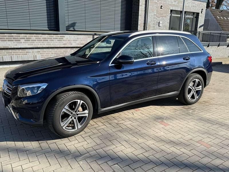 Gebraucht Mercedes GLC220 170 PS (125 kW) 2018 Blau SUV