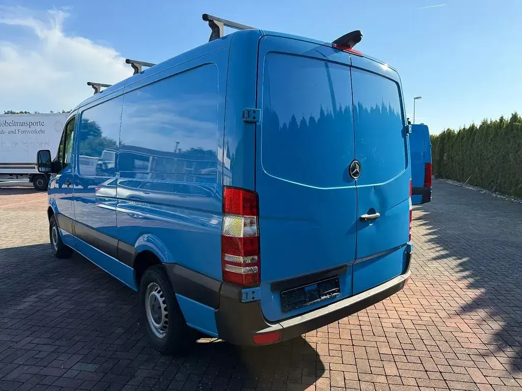 Używany Mercedes Sprinter 163 KM (119 kW) 2018 Niebieski Van
