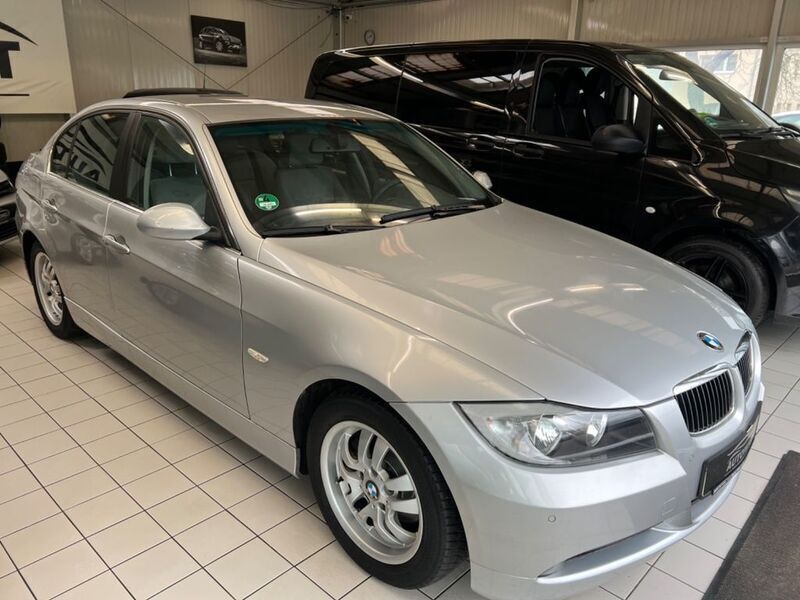 Silber Gebraucht 2005 BMW 325 Performance Limousine | 6.990 € (Etwas zu teuer) - Bild 1/4