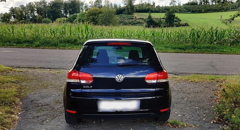 Gebraucht VW Golf VI Style 86 PS (63 kW) 2011 Blau Kleinwagen
