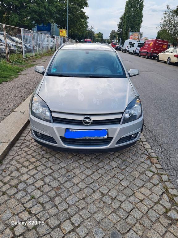 Silber Gebraucht 2005 Opel Astra Limousine | 1.550 € (Guter Preis) - Bild 1/4