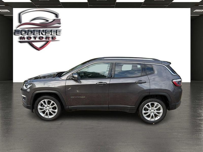 Gebraucht Jeep Compass Limited 150 PS (110 kW) 2020 Silber SUV