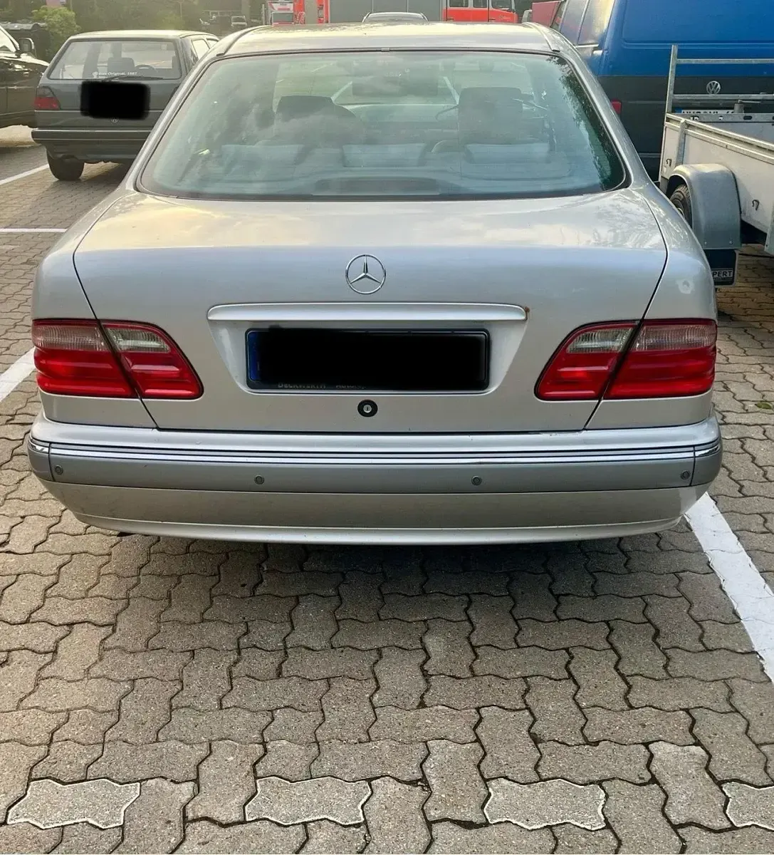 Gebraucht Mercedes E240 170 PS (125 kW) 2000 Silber Limousine