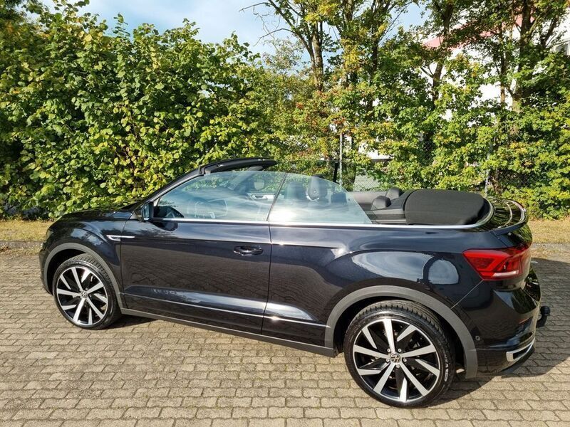 Schwarz Gebraucht 2021 VW T-Roc Cabriolet R-line Cabrio | 26.444 € (Fairer Preis) - Bild 1/4