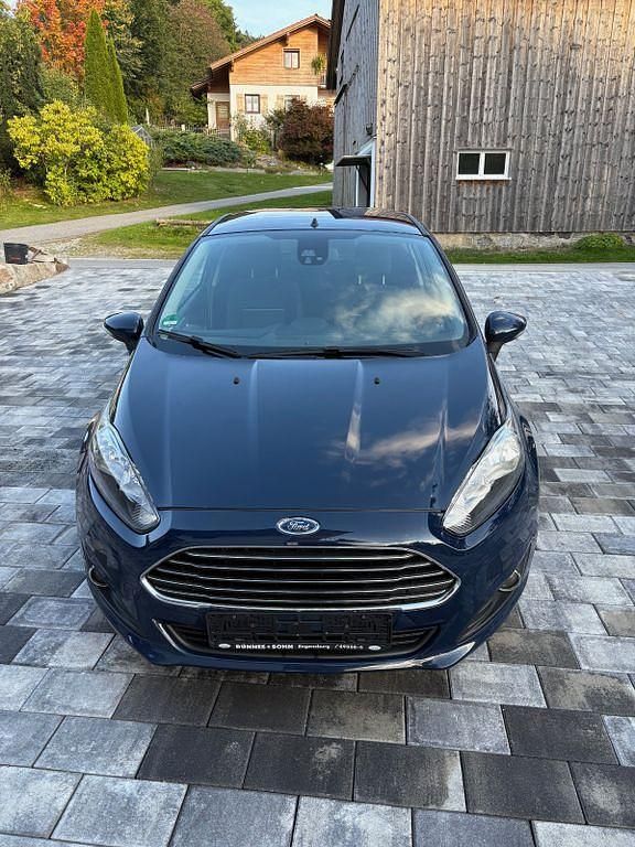 Blau Gebraucht 2013 Ford Fiesta Trend Kleinwagen | 2.999 € (Guter Preis) - Bild 1/4