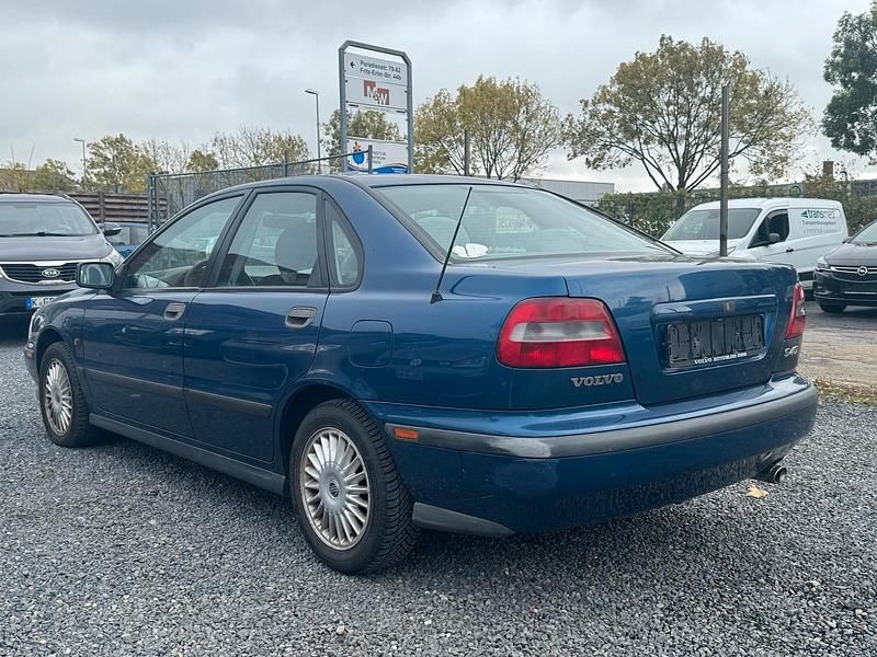 Gebraucht Volvo S40 105 PS (77 kW) 1996 Blau Limousine