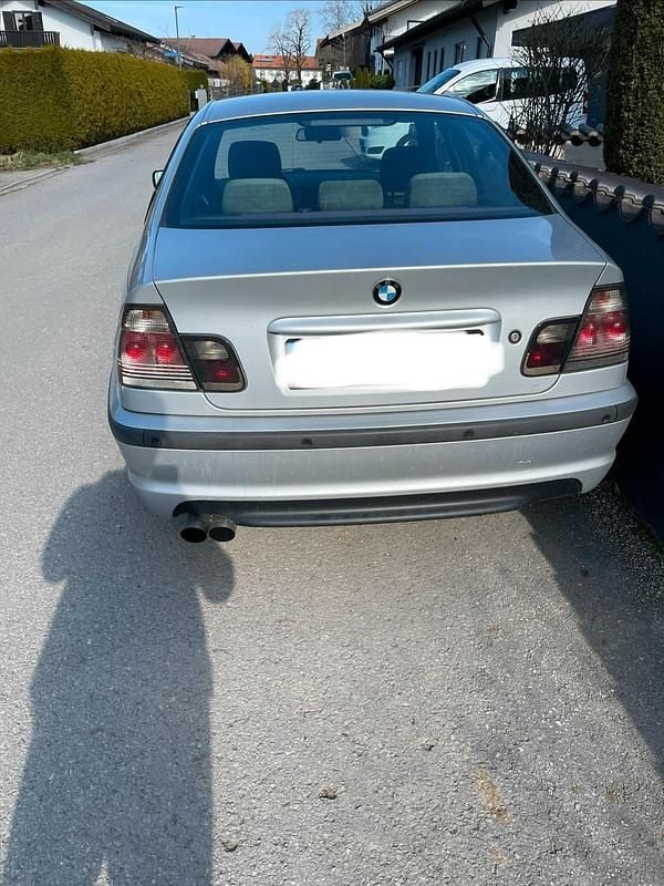 Gebraucht BMW 325 M Sport 192 PS (141 kW) 2005 Silber Limousine