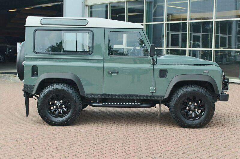 Gebraucht Land Rover Defender 122 PS (89 kW) 2007 Grün SUV