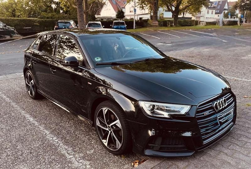 Gebraucht 2019 Audi A3 Sportback Sport Kombi | 18.500 € (Fairer Preis) - Bild 1/4