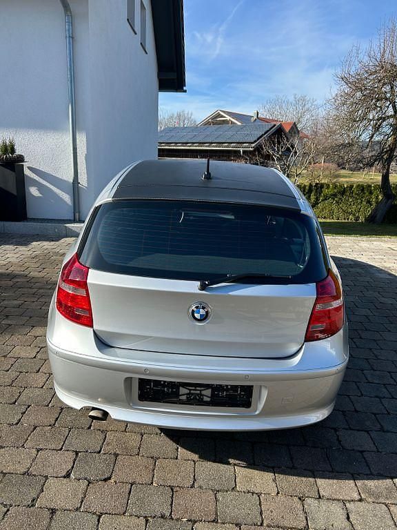 Gebraucht BMW 116 Advantage 116 PS (85 kW) 2010 Silber Kleinwagen