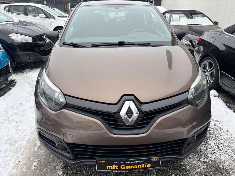 Gebraucht Renault Captur Expression 90 PS (66 kW) 2013 Braun SUV