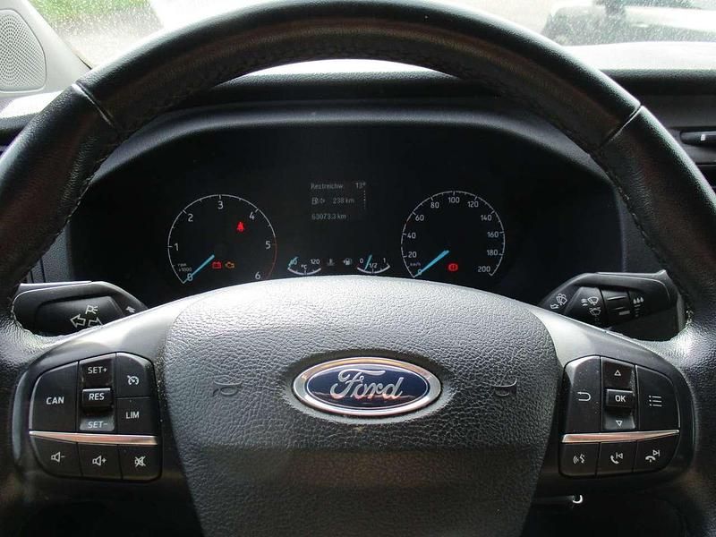 Gebraucht Ford Transit Custom Trend 105 PS (77 kW) 2021 Frostweiß Van / Kleinbus