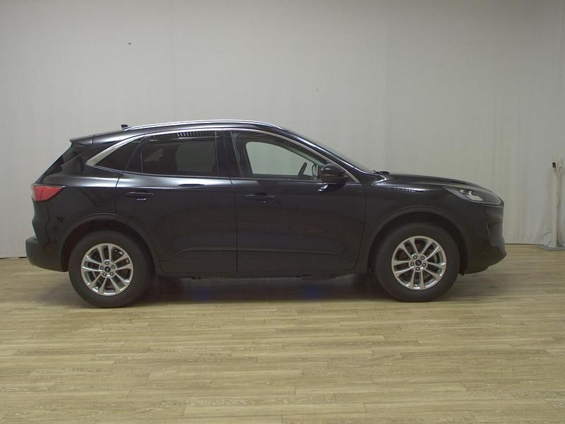 Schwarz Gebraucht 2022 Ford Kuga Titanium SUV | 20.980 € (Superpreis) - Bild 1/4