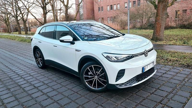 Weiß Gebraucht 2021 VW ID.4 SUV | 25.000 € (Teuer) - Bild 1/4
