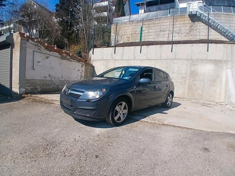 Gebraucht Opel Astra 104 PS (76 kW) 2006 Grau Limousine