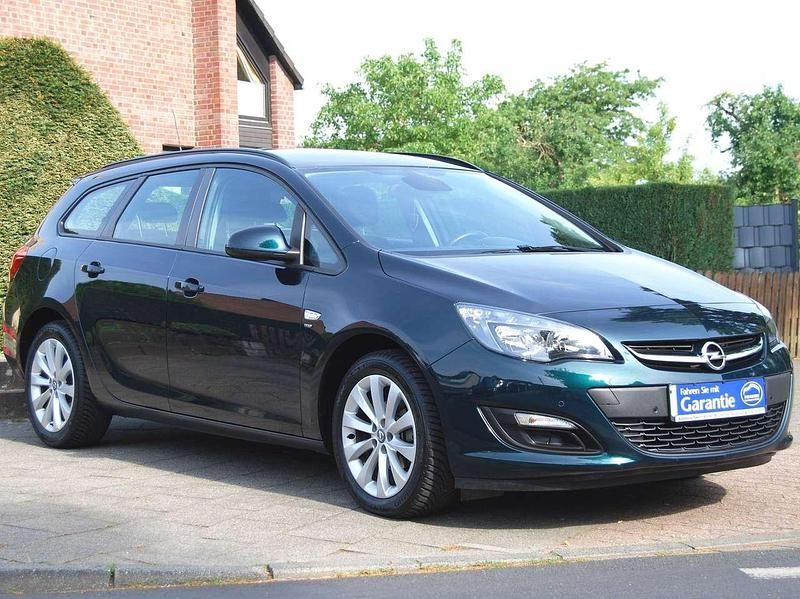 Carragreen Gebraucht 2014 Opel Astra Energy Kombi | 7.500 € (Etwas zu teuer) - Bild 1/4