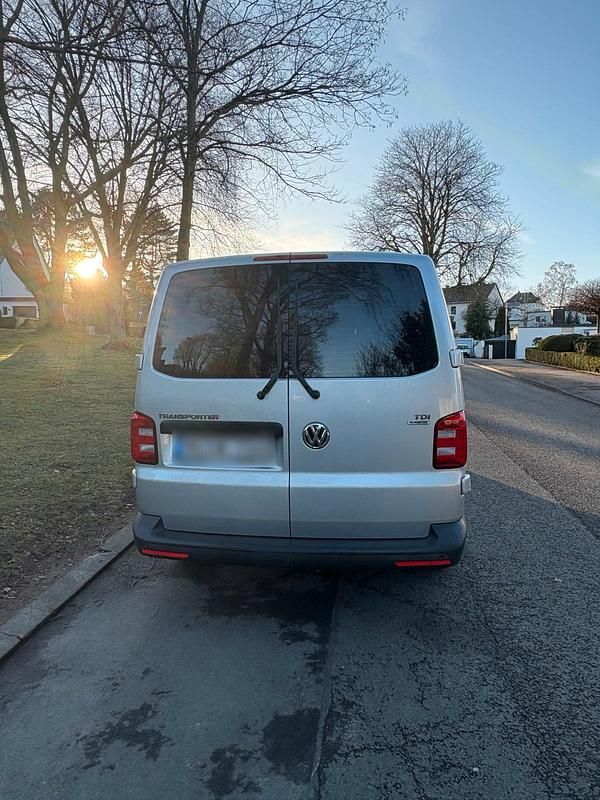 Gebraucht VW Transporter 150 PS (110 kW) 2015 Silber Van