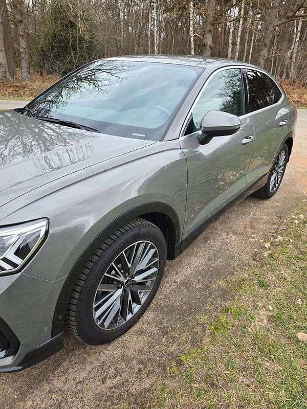 Gebraucht Audi Q3 Sport 190 PS (139 kW) 2023 Grau SUV