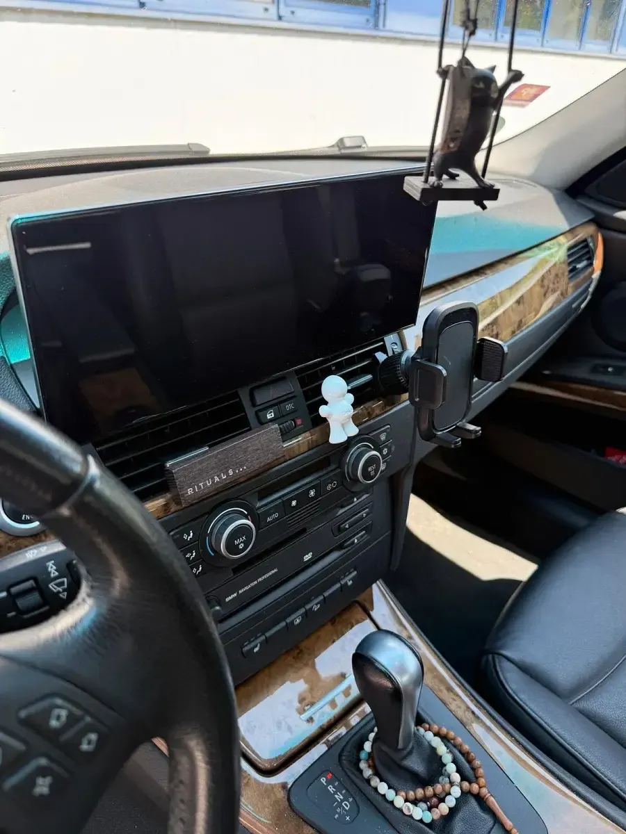 Gebraucht BMW 330 258 PS (189 kW) 2008 Weiß Limousine