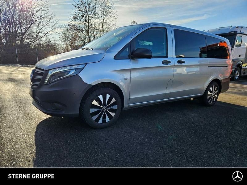 Gebraucht Mercedes Vito 237 PS (174 kW) 2021 Brillantsilber Van