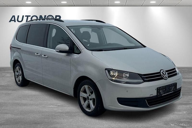 Gebraucht VW Sharan Comfortline 140 PS (102 kW) 2011 Silber Van / Kleinbus