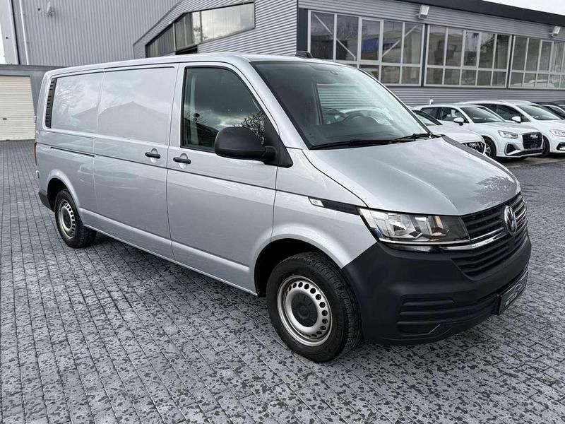 Gebraucht VW Transporter 150 PS (110 kW) 2023 Silber Van