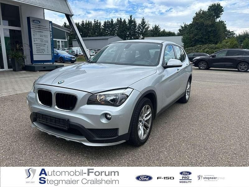 Glaciersilber metallic Gebraucht 2014 BMW X1 Advantage SUV | 12.300 € (Guter Preis) - Bild 1/4