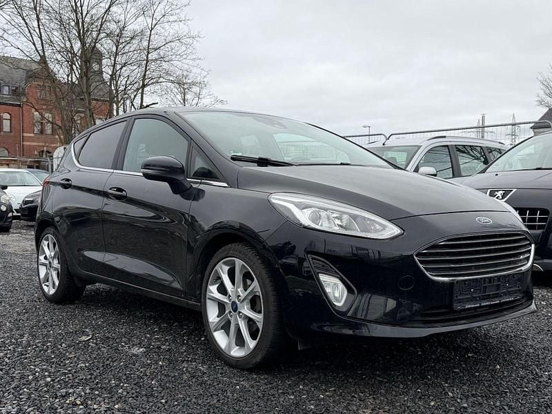 Schwarz Gebraucht 2017 Ford Fiesta Titanium Kleinwagen | 7.900 € (Guter Preis) - Bild 1/4