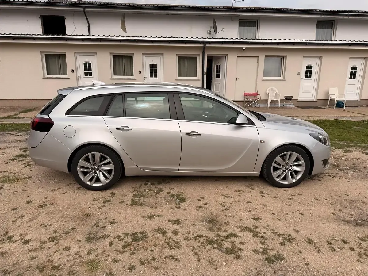 Gebraucht Opel Insignia Innovation 170 PS (125 kW) 2016 Silber Kombi