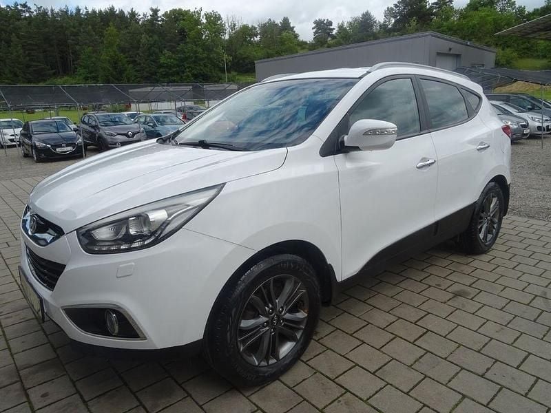 Weiß Gebraucht 2015 Hyundai ix35 SUV | 10.990 € (Teuer) - Bild 1/4