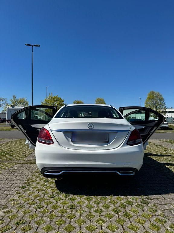Gebraucht Mercedes C220 170 PS (125 kW) 2016 Weiß Limousine