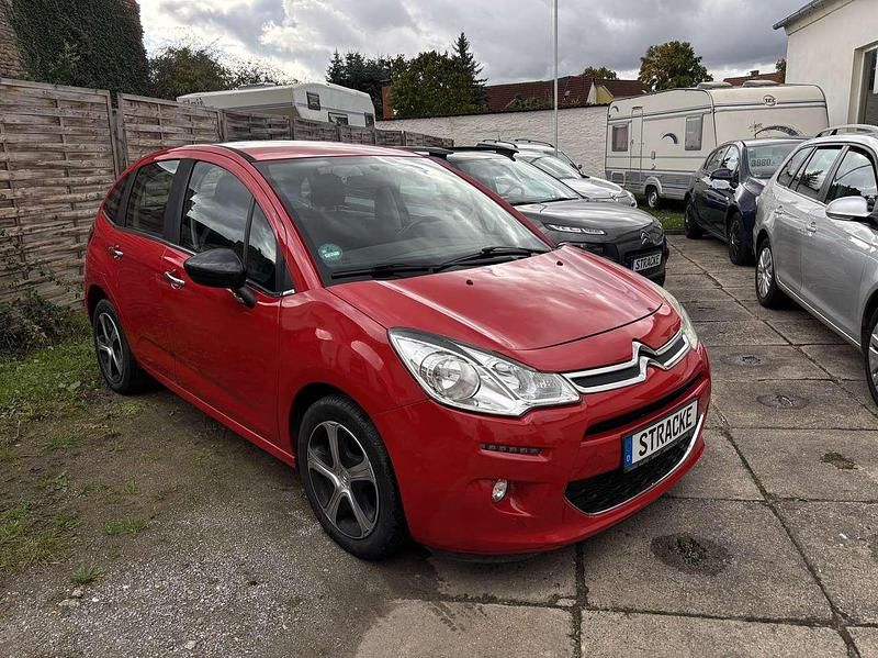 Rot Gebraucht 2016 Citroën C3 SELECTION Kleinwagen | 5.250 € (Guter Preis) - Bild 1/4