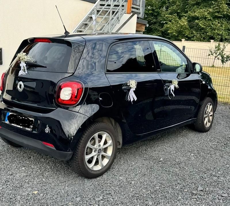 Gebraucht Smart ForFour Passion 90 PS (66 kW) 2019 Schwarz Kleinwagen
