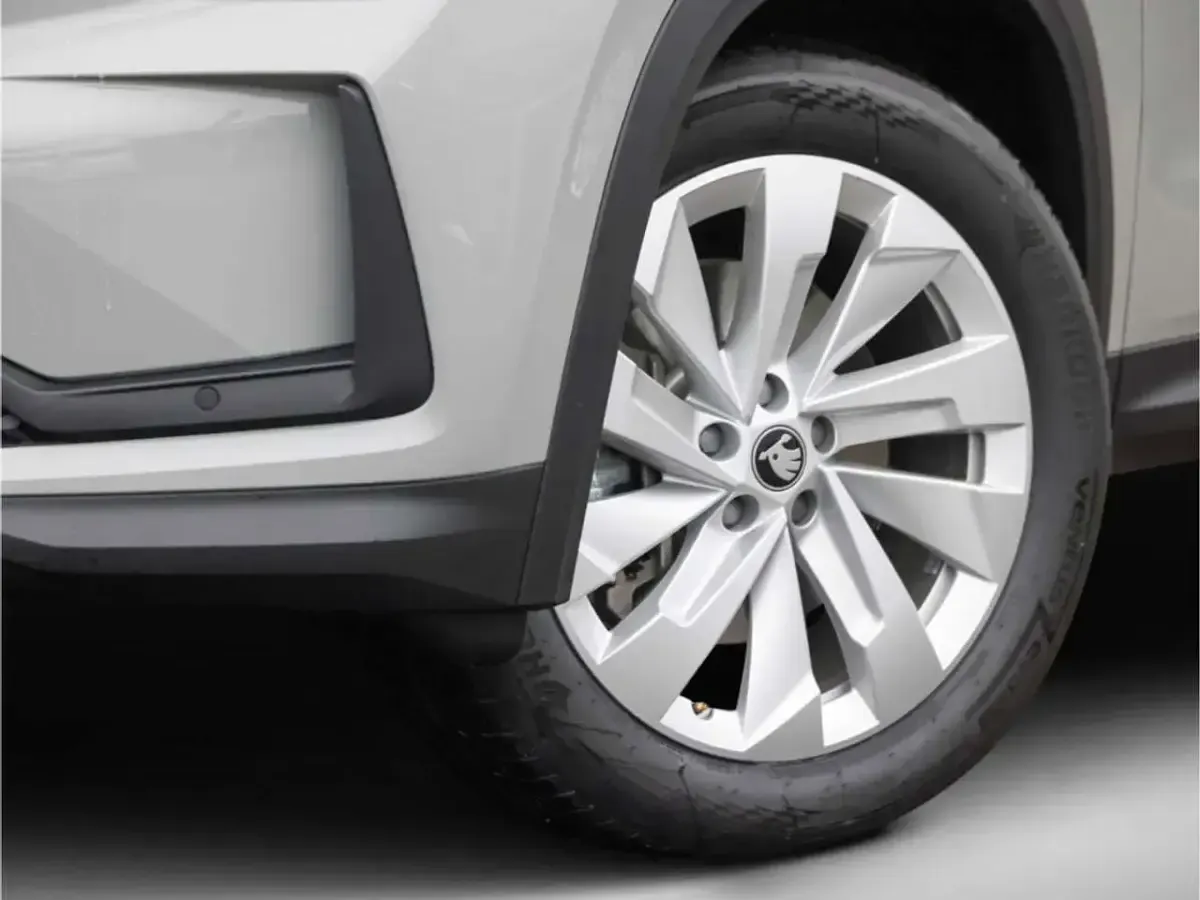 Neu Skoda Kodiaq Selection 193 PS (141 kW) 2026 Steelgrey SUV