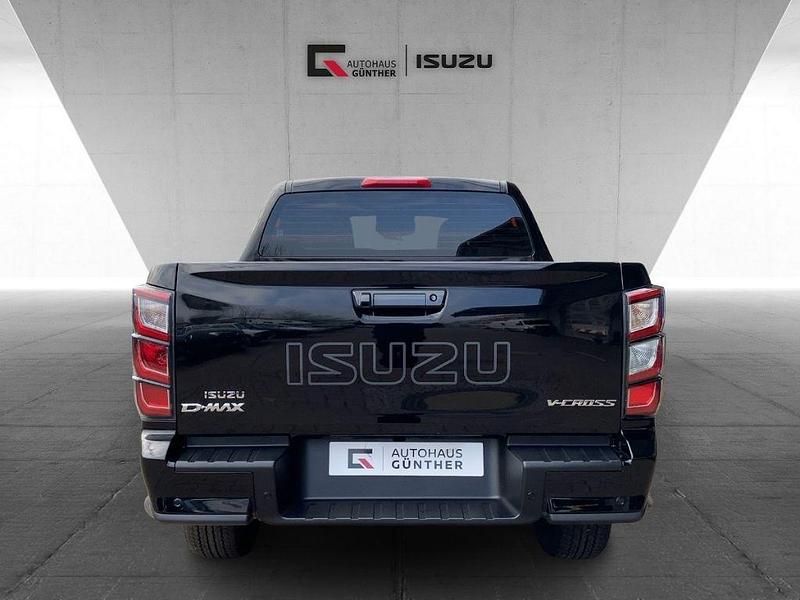 Gebraucht Isuzu D-Max 163 PS (119 kW) 2025 Onyx black Pickup