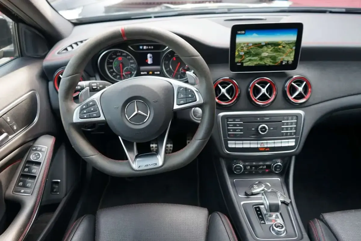 Gebraucht Mercedes GLA45 AMG AMG 381 PS (280 kW) 2019 Schwarz SUV