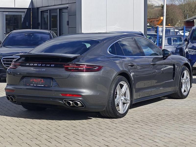 Gebraucht Porsche Panamera 4S Sport 421 PS (309 kW) 2017 Grau Limousine