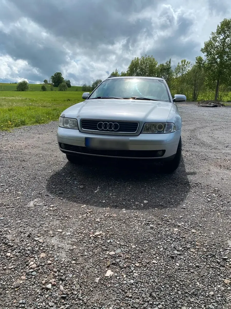 Brugt Audi A4 101 HK (74 kW) 1999 Sølv Stationcar