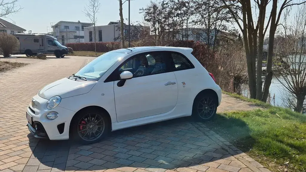 Second-hand Abarth 595 145 CP (106 kW) 2017 Alb Hatchback