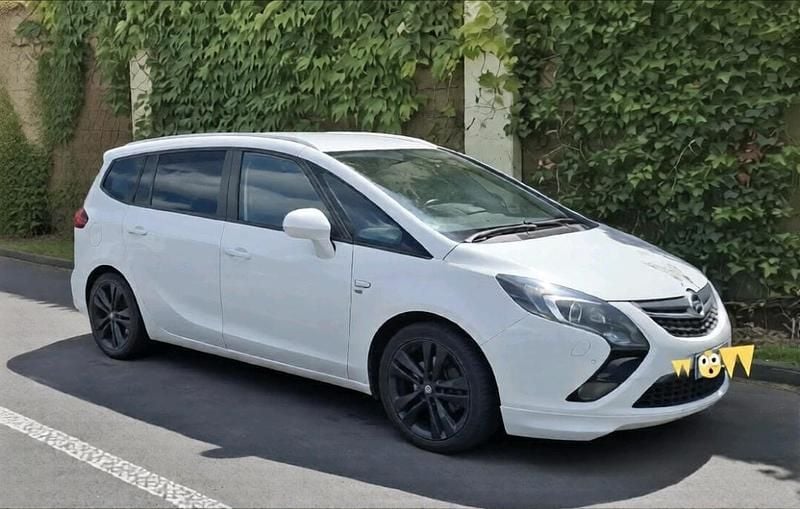 Gebraucht Opel Zafira Tourer OPC 131 PS (96 kW) 2013 Weiß Van / Kleinbus