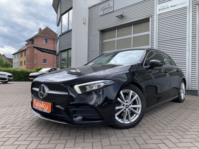 Gebraucht 2019 Mercedes A200 AMG line Limousine | 22.940 € (Fairer Preis) - Bild 1/4